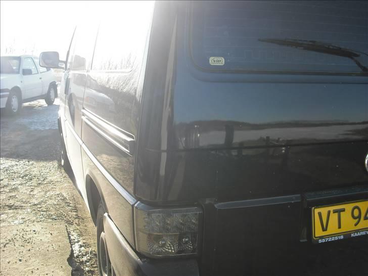 VW Caravelle Vr6 SOLGT - nye diodebaglygter blev monteret billede 8