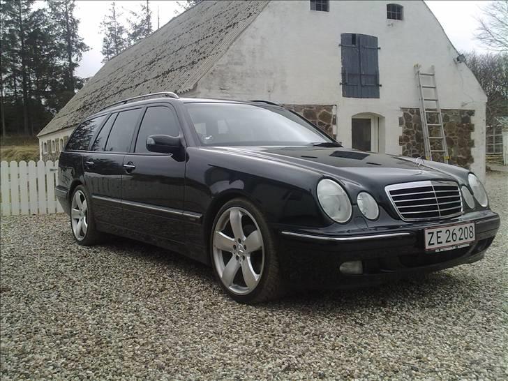 Mercedes Benz E320 cdi billede 8