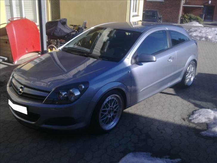 Opel Astra 1.8 GTC billede 4