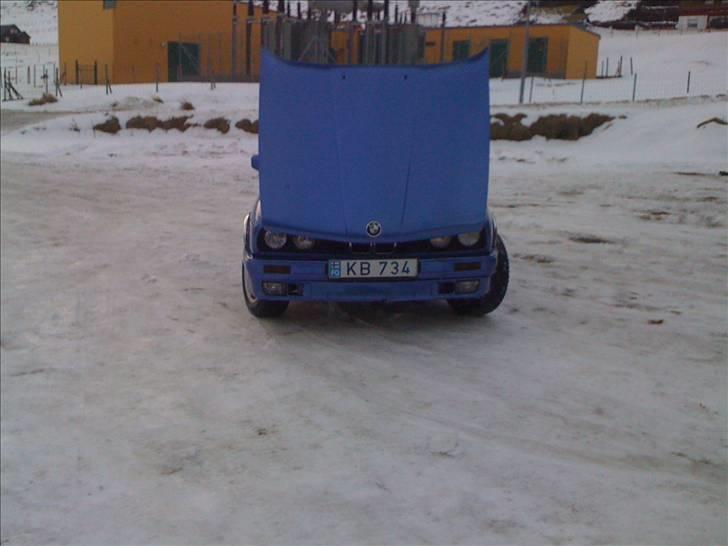 BMW E30 325i SOLGT billede 1