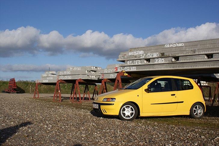 Fiat Punto 1,2 16v (SOLGT) billede 2