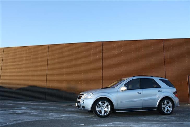 Mercedes Benz ML 63 AMG SOLGT billede 1