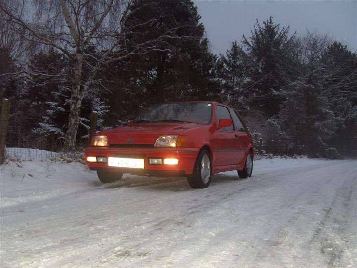 Ford Fiesta RS Turbo  billede 2