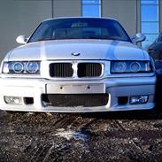 BMW 325I coupé