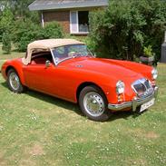 MG MGA