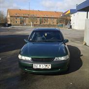 Opel Vectra B Død