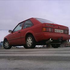 Ford escort ( totalskadet)