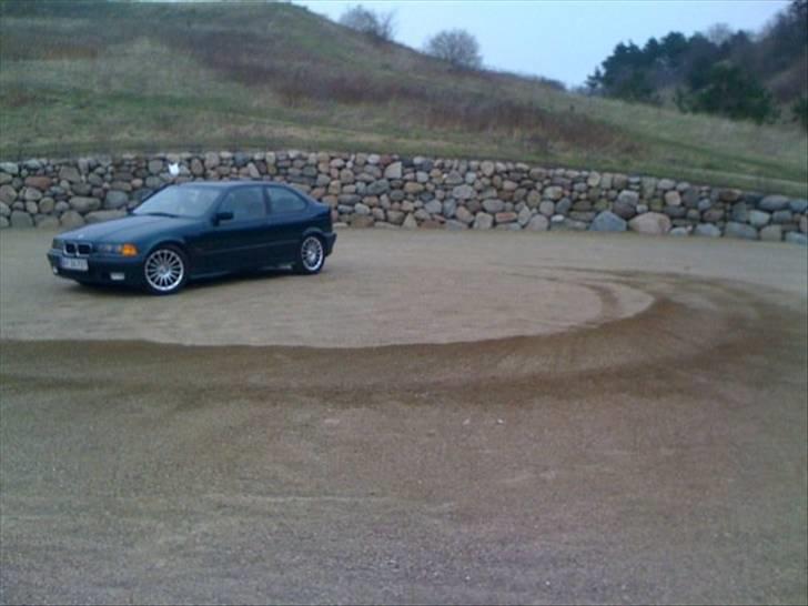 BMW 316 compact billede 1