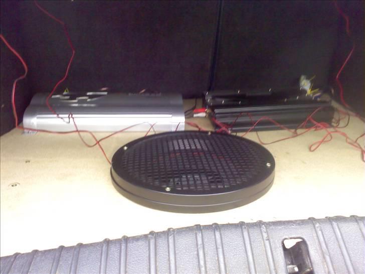 Ford Mondeo 1,8i solgt billede 3