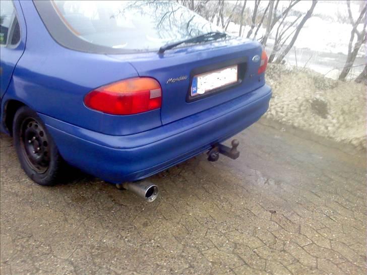 Ford Mondeo 1,8i solgt billede 5