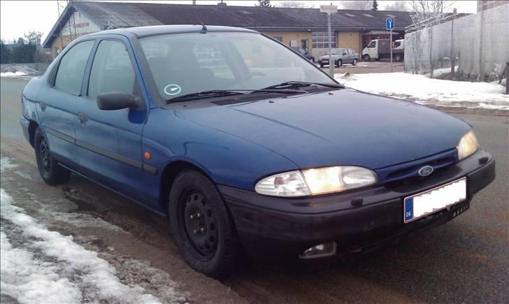 Ford Mondeo 1,8i solgt billede 12