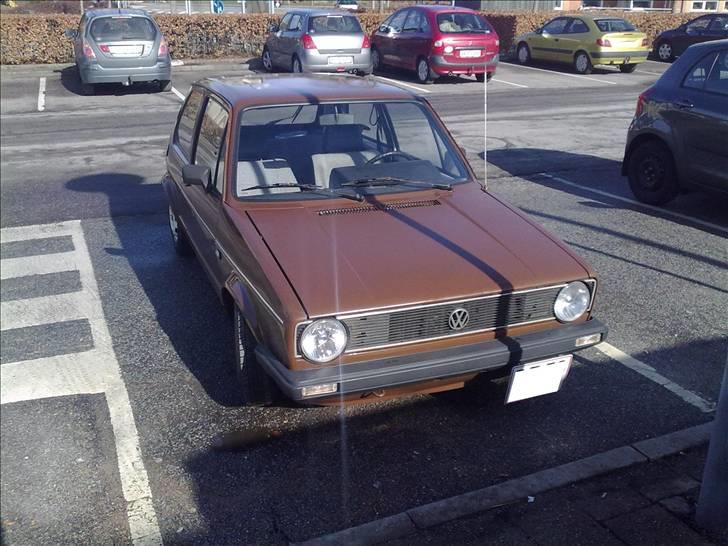 VW GOLF 1 (LILLE LORT) SOLGT billede 10