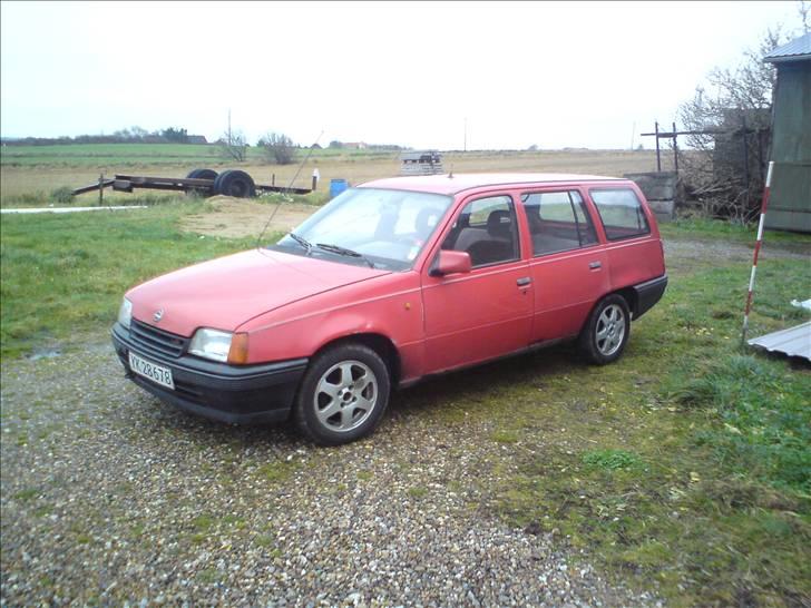 Opel Kadett E stc. billede 7