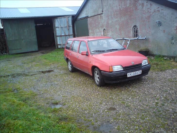 Opel Kadett E stc. billede 8