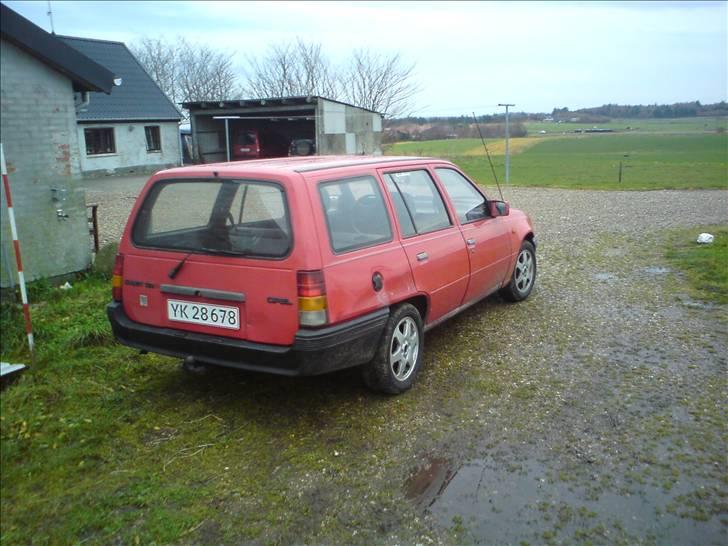 Opel Kadett E stc. billede 10