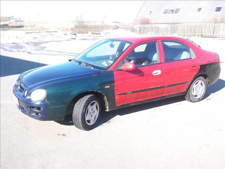 Kia sephia LS *solgt* billede 3