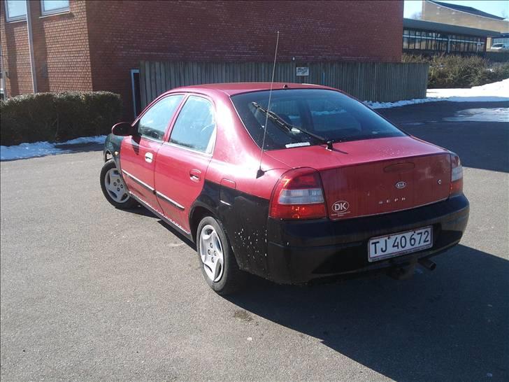 Kia sephia LS *solgt* billede 4