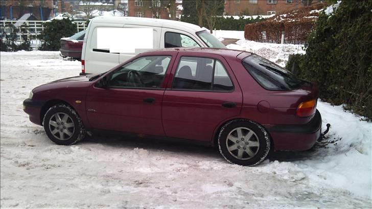 Kia Sephia (solgt) billede 1