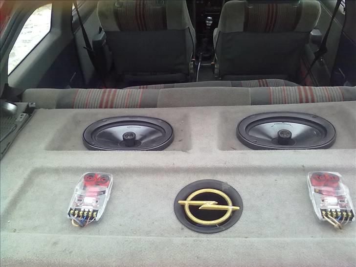 Opel kadett e solgt billede 5