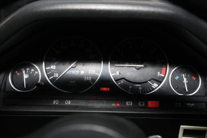 BMW 320i *SOLGT* billede 12