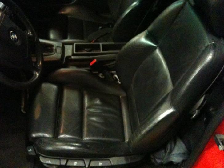 BMW 318ti billede 10