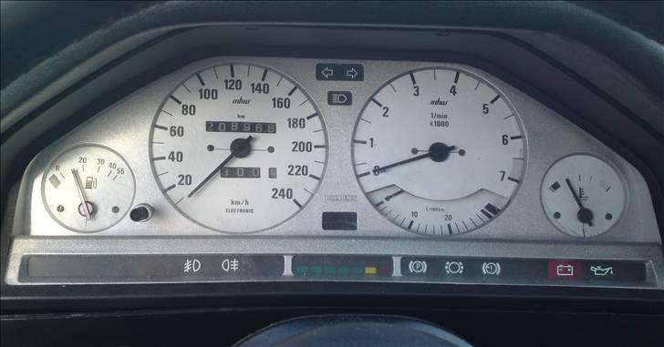 BMW E30 320/325i SOLGT billede 8