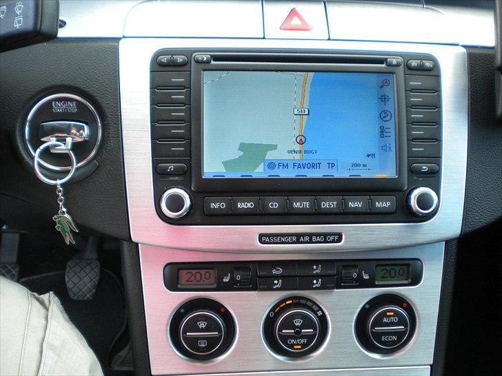 VW Passat 2.0 TDI Highline (Solgt) - Midterkonsollen billede 15