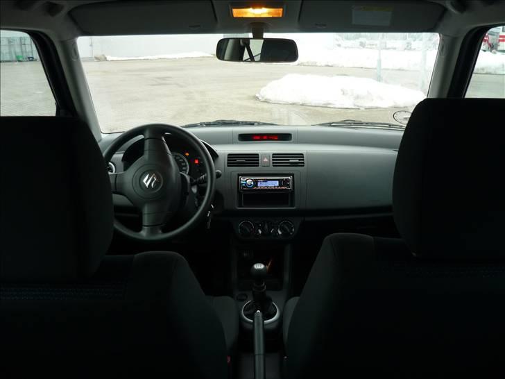 Suzuki Swift DDiS * solgt * billede 9