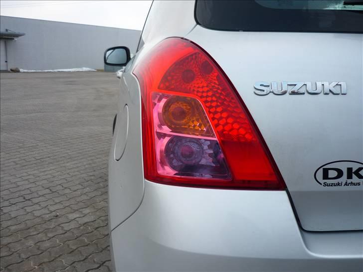 Suzuki Swift DDiS * solgt * billede 14