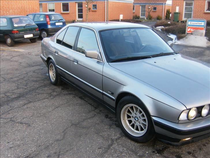 BMW 520i - SOLGT billede 3