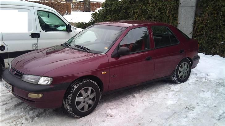 Kia Sephia (solgt) billede 7