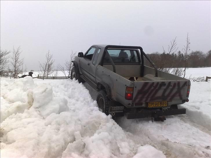 Toyota Hilux solgt billede 16