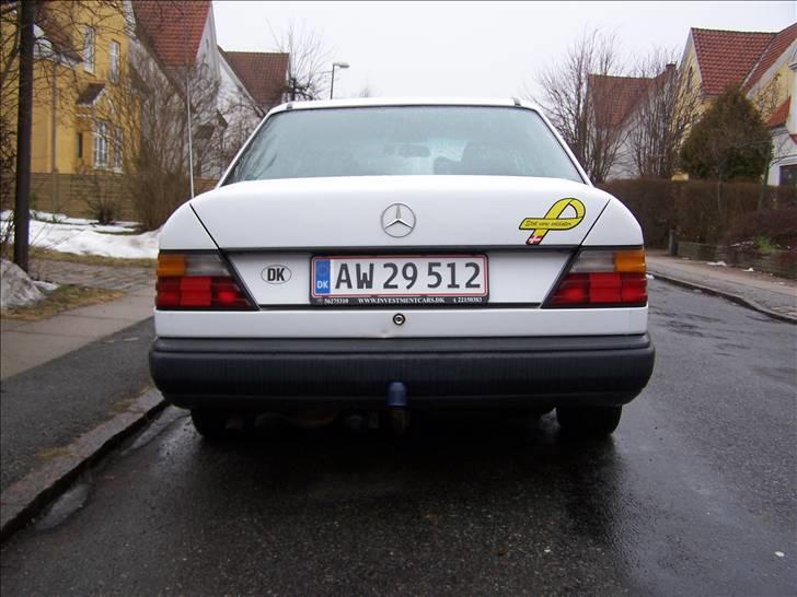 Mercedes Benz E-klasse W124 250D *solgt billede 7