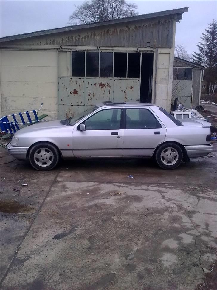 Ford sierra 2,0 DOHC GT byttet billede 1