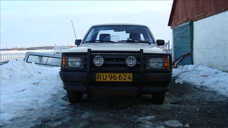 Mazda b2200 solgt billede 2