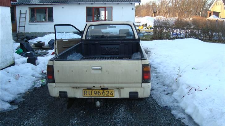 Mazda b2200 solgt billede 5
