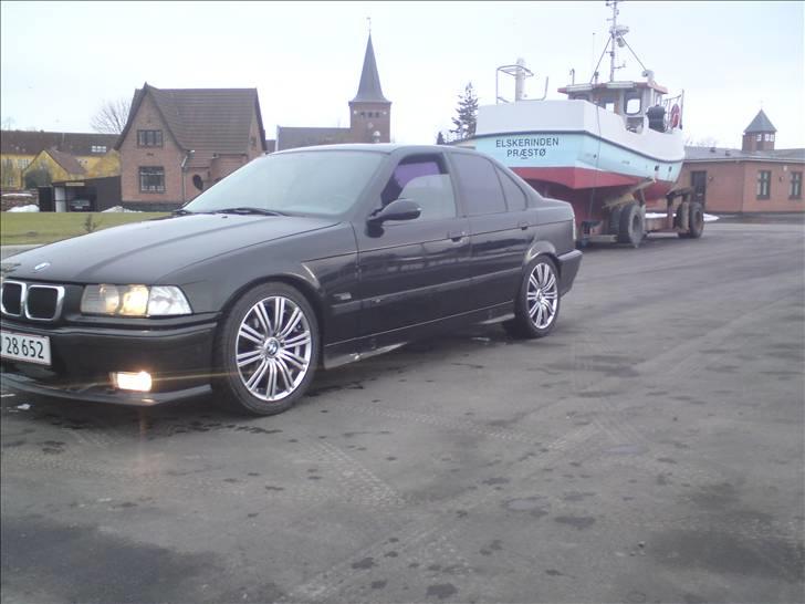 BMW e36 325 SOLGT billede 1
