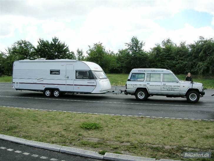 Nissan patrol bus billede 12