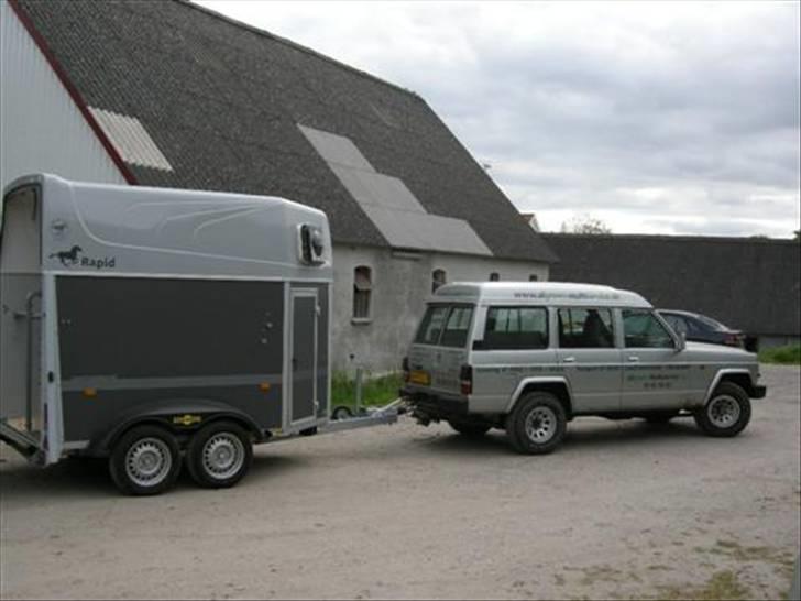 Nissan patrol bus billede 13