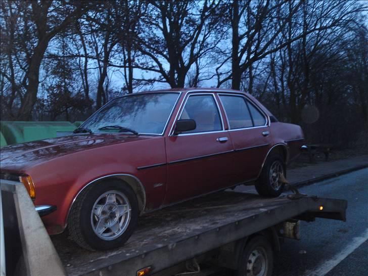 Opel ascona b berlina billede 4