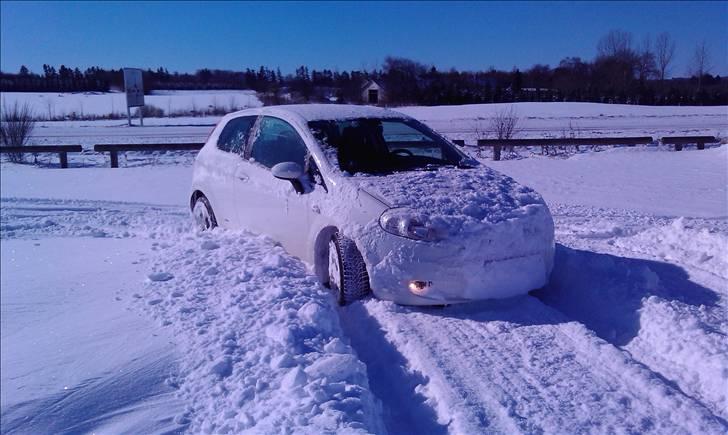 Fiat Grande Punto 1,3JTD solgt - hmm .. sne ? :D billede 17