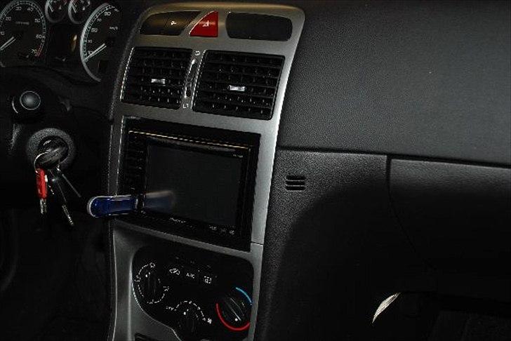 Peugeot 307 2.0 SOLGT billede 11