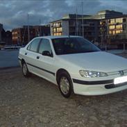 Peugeot 406