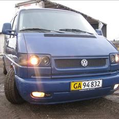 VW Transporter 2.5 TDI solgt