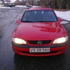 Opel Vectra B. Stc   SOLGT