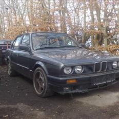 BMW E30 3,5i Sleeper