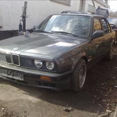 BMW E30 3,5i Sleeper
