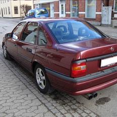 Opel vectra a 