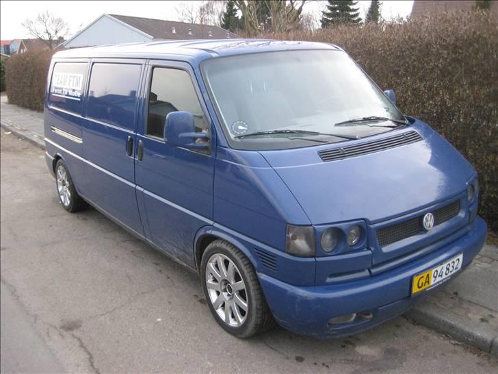 VW Transporter 2.5 TDI solgt - så er da sommerdæk på transporter...:) billede 3