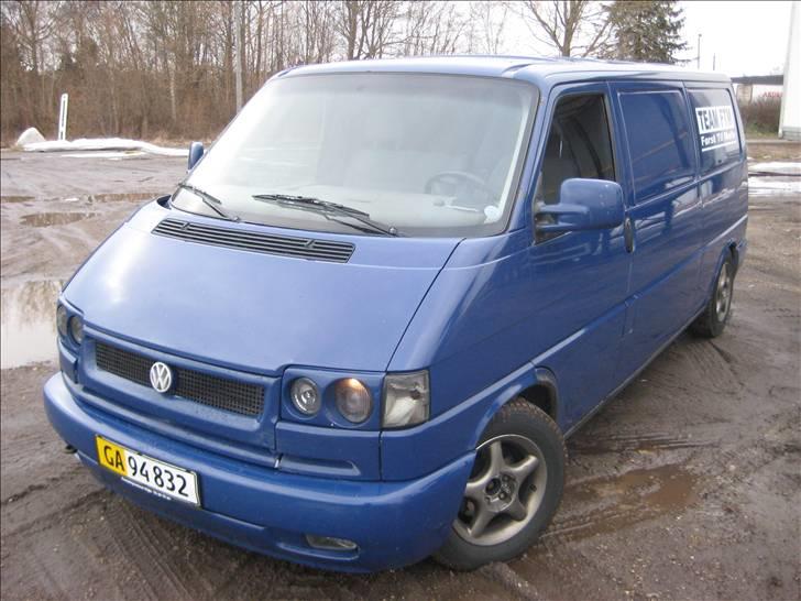 VW Transporter 2.5 TDI solgt billede 5